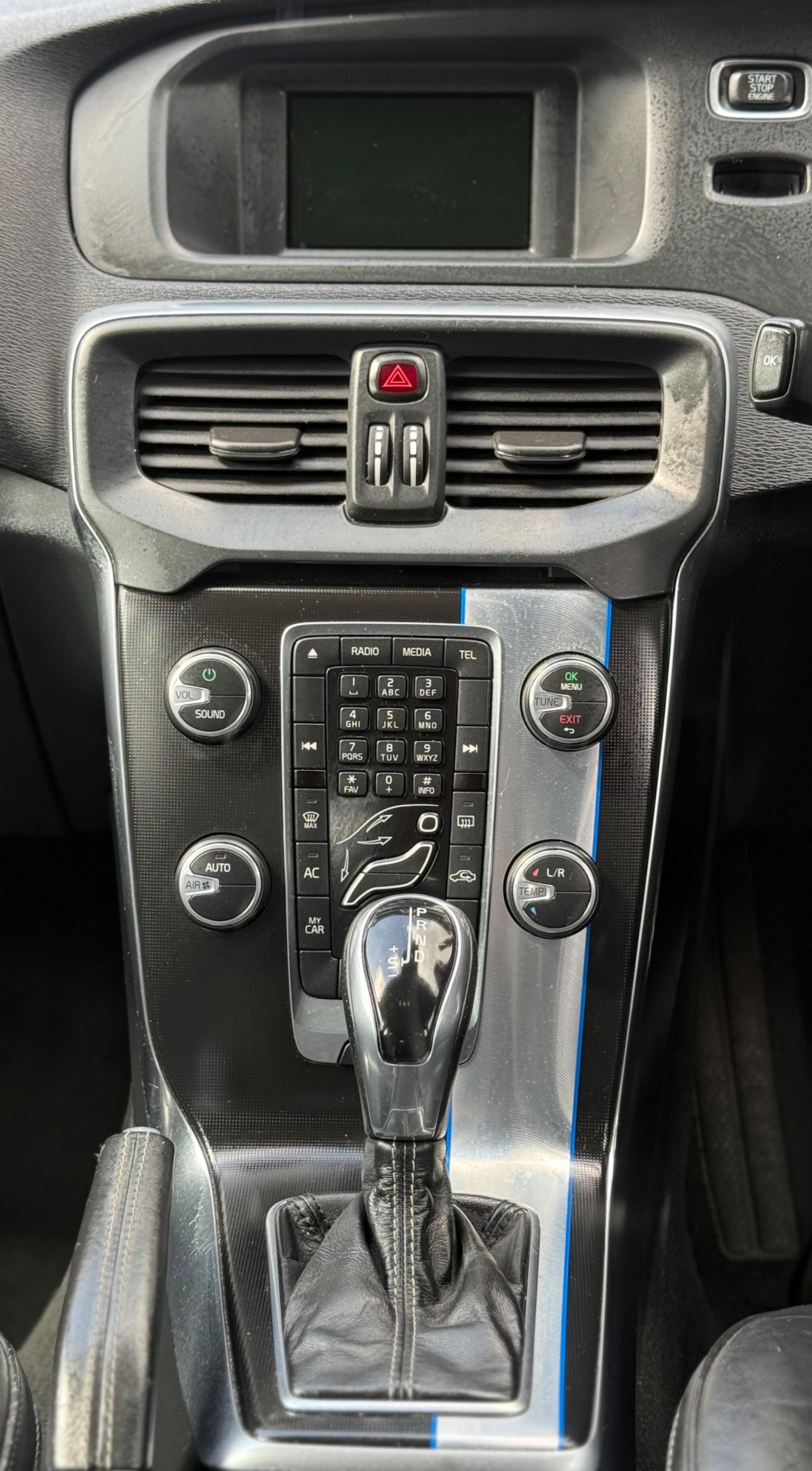 Used Volvo V40 2015 for sale - 76311669: Photo 25