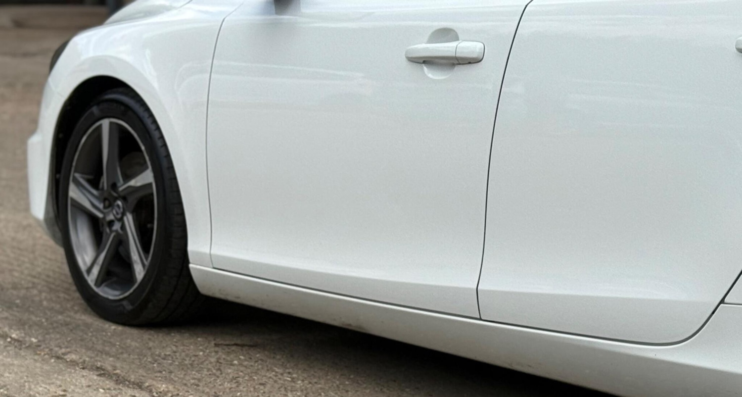 Used Volvo V40 2015 for sale - 76311669: Photo 34