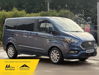 Used Ford Tourneo Custom 2019 for sale - 76697844: Photo