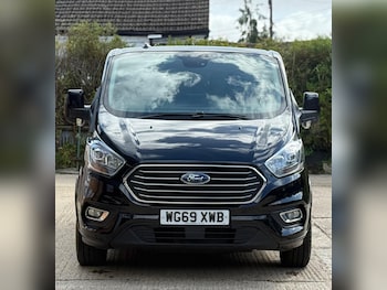 Used Ford Tourneo Custom 2019 for sale - 75924684: Photo