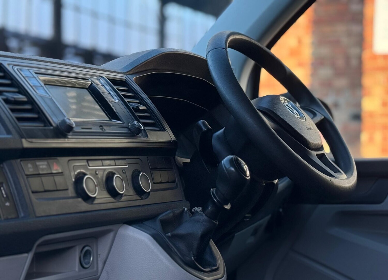 Used Volkswagen Transporter 2017 for sale - 77679754: Photo 16