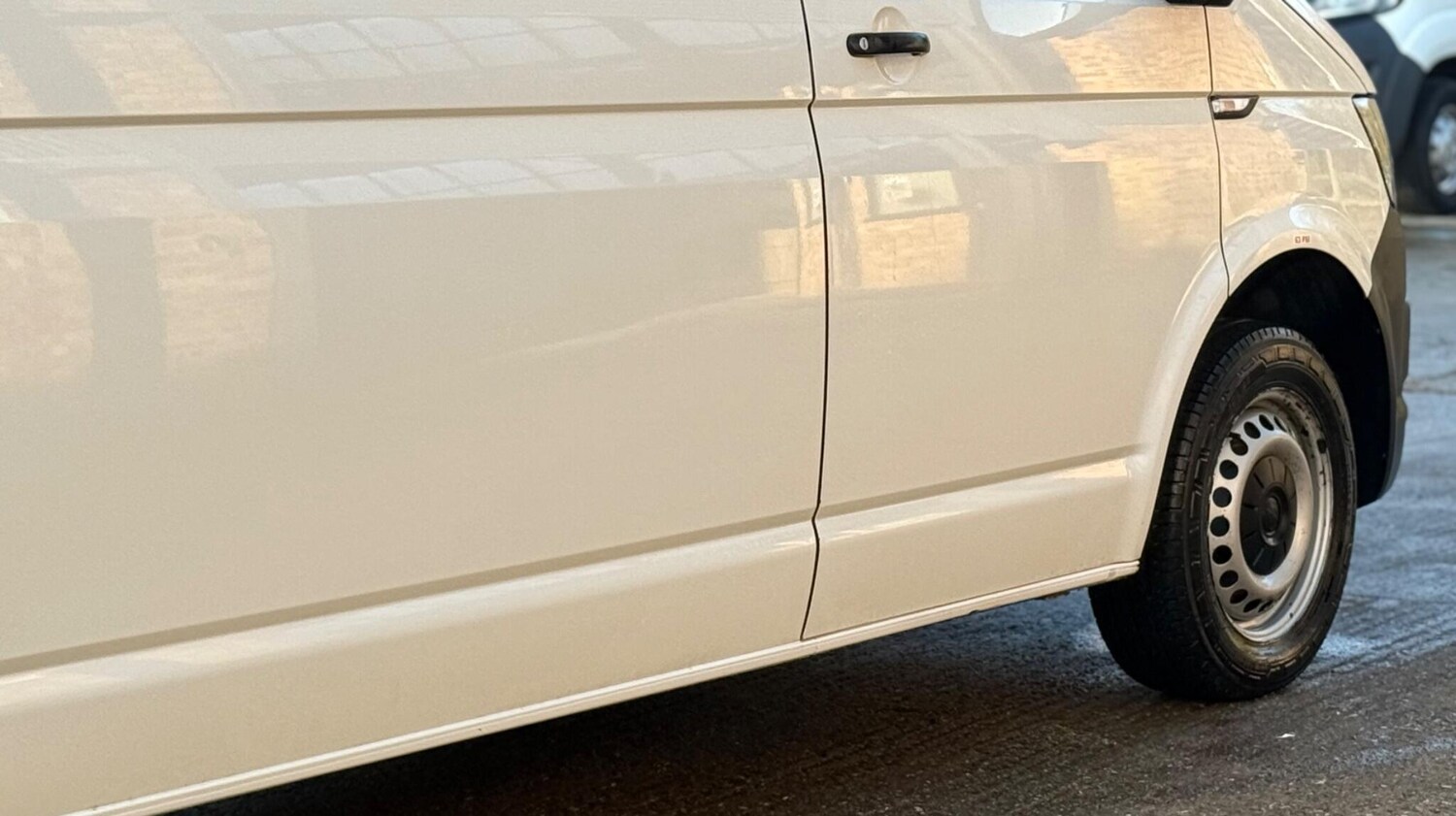 Used Volkswagen Transporter 2017 for sale - 77679754: Photo 36