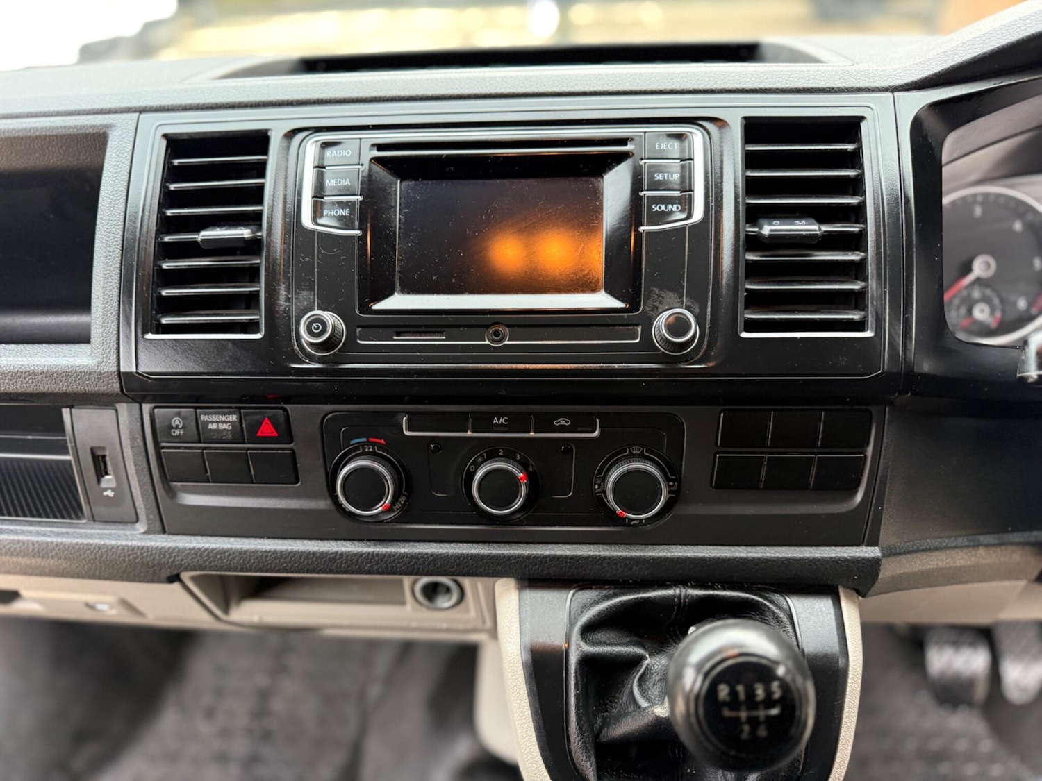 Used Volkswagen Transporter 2018 for sale - 78003524: Photo 16