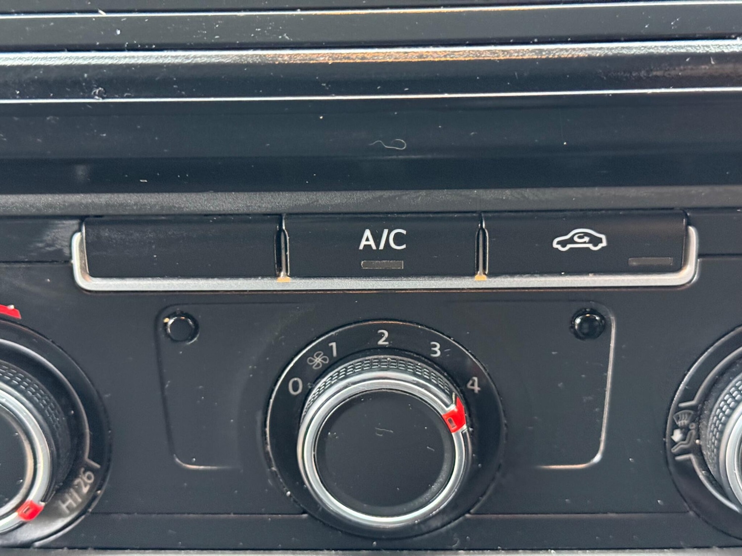 Used Volkswagen Transporter 2018 for sale - 78003524: Photo 46