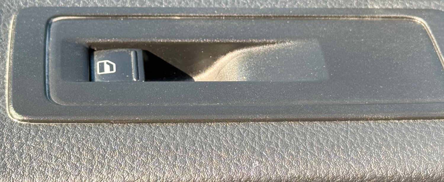 Used Volkswagen Transporter 2016 for sale - 76762526: Photo 16