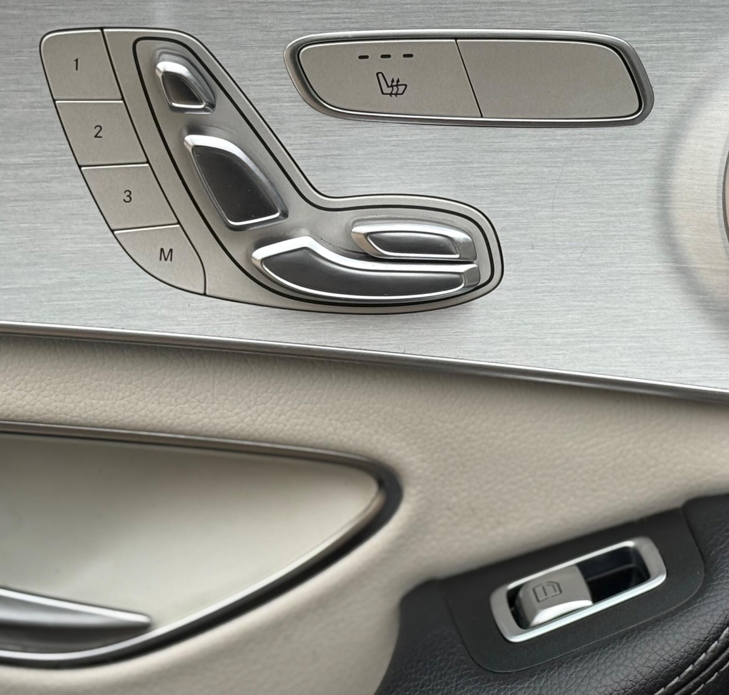 Used Mercedes-Benz C Class 2014 for sale - 77061730: Photo 25