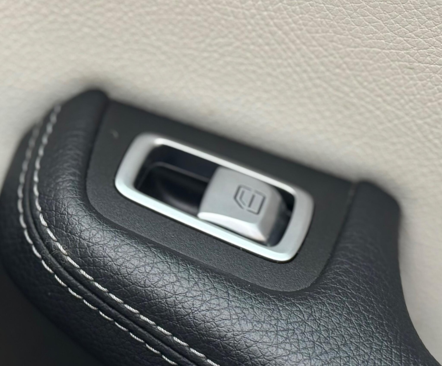 Used Mercedes-Benz C Class 2014 for sale - 77061730: Photo 41