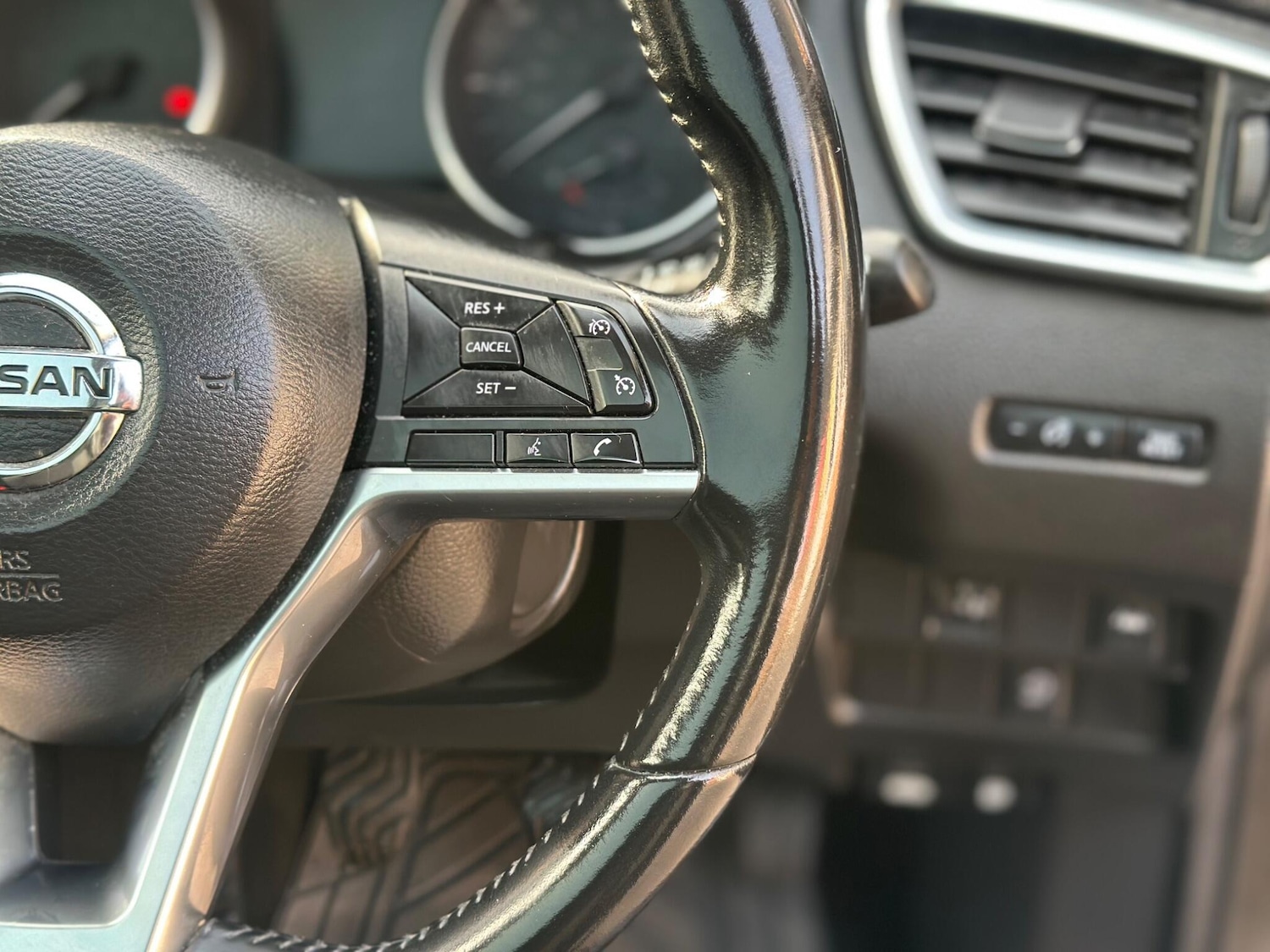 Used Nissan Qashqai 2018 for sale - 77775290: Photo 55