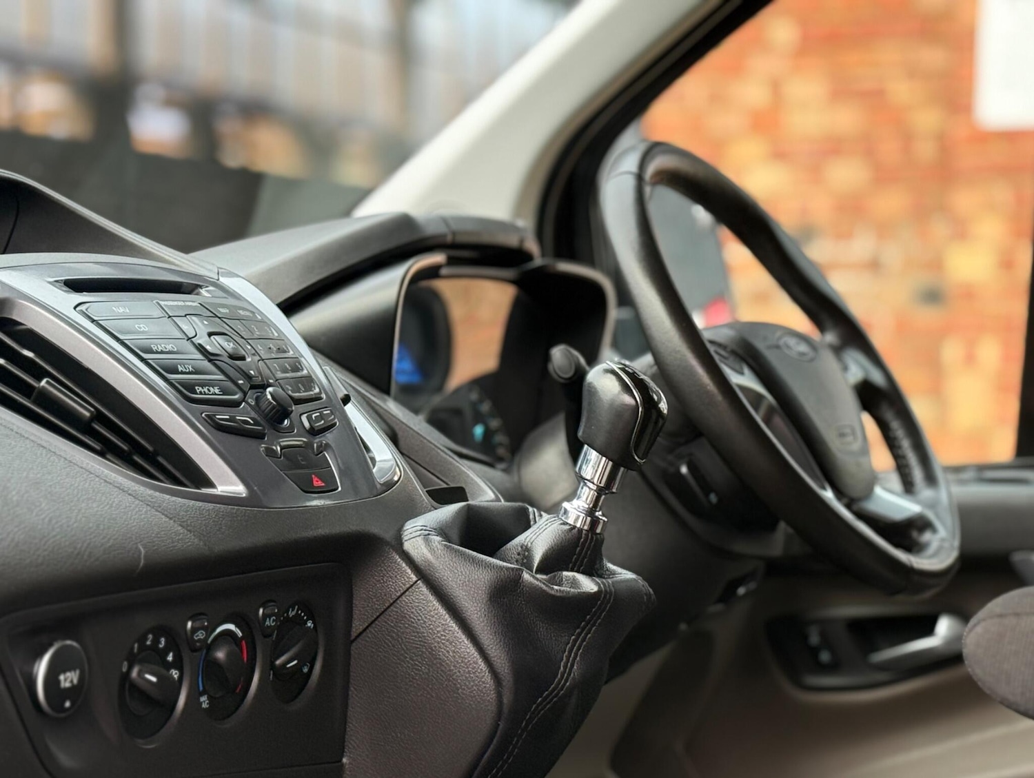 Used Ford Tourneo Custom 2018 for sale - 76830815: Photo 16