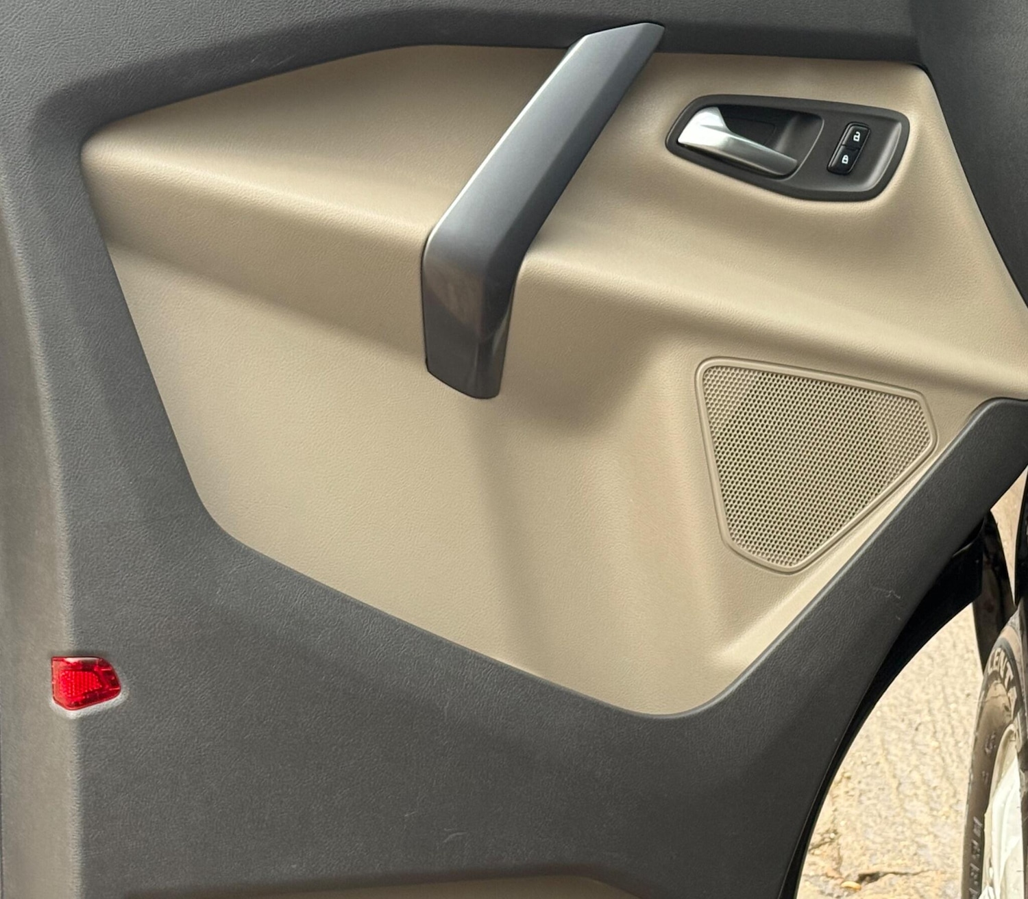 Used Ford Tourneo Custom 2018 for sale - 76830815: Photo 18