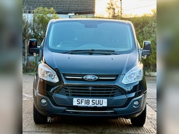 Used Ford Tourneo Custom 2018 for sale - 76883953: Photo