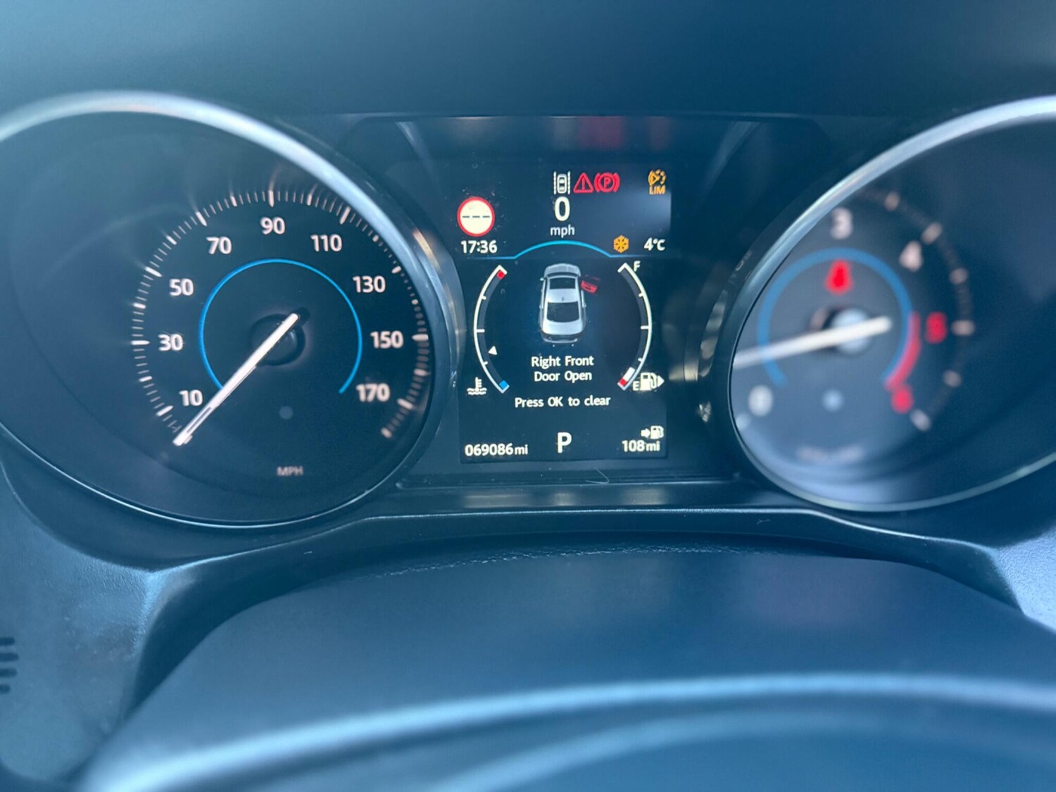 Used Jaguar XF 2017 for sale - 78015983: Photo 18