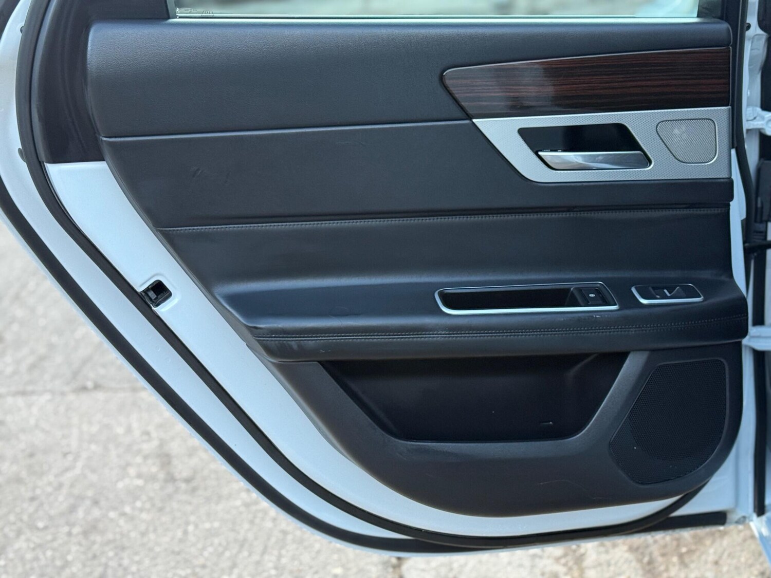 Used Jaguar XF 2017 for sale - 78015983: Photo 43