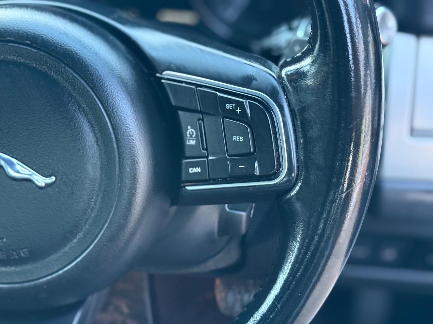 Used Jaguar XF 2017 for sale - 78015983: Photo 52