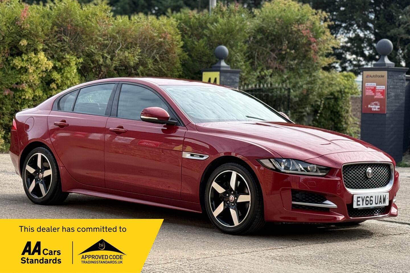 Used Jaguar XE 2016 for sale - 76107064: Photo 1