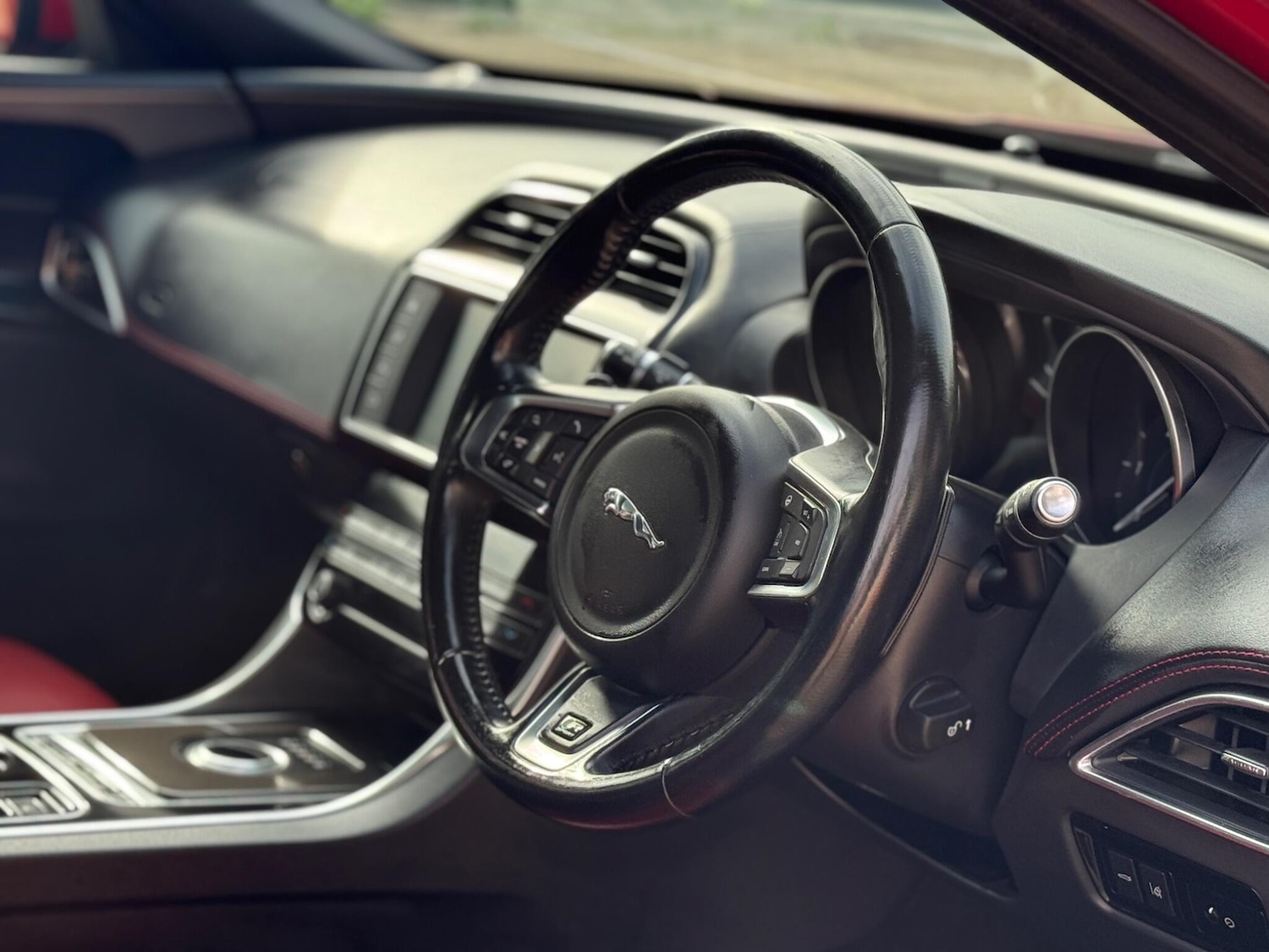 Used Jaguar XE 2016 for sale - 76107064: Photo 15