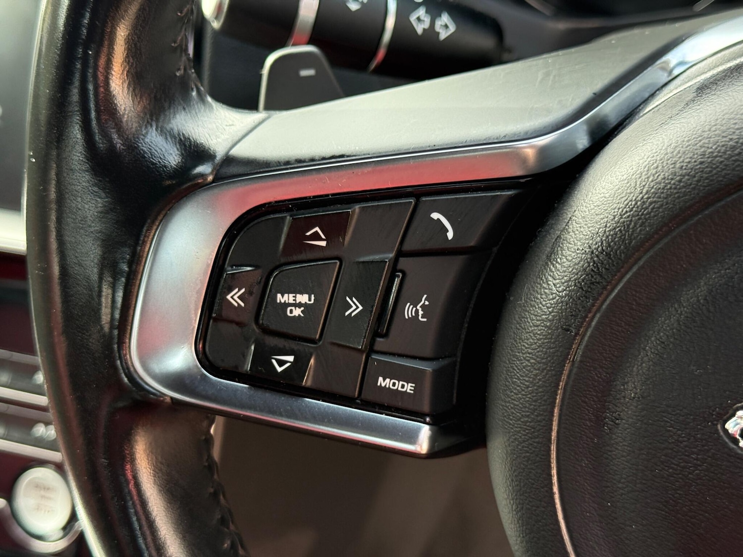 Used Jaguar XE 2016 for sale - 76107064: Photo 45
