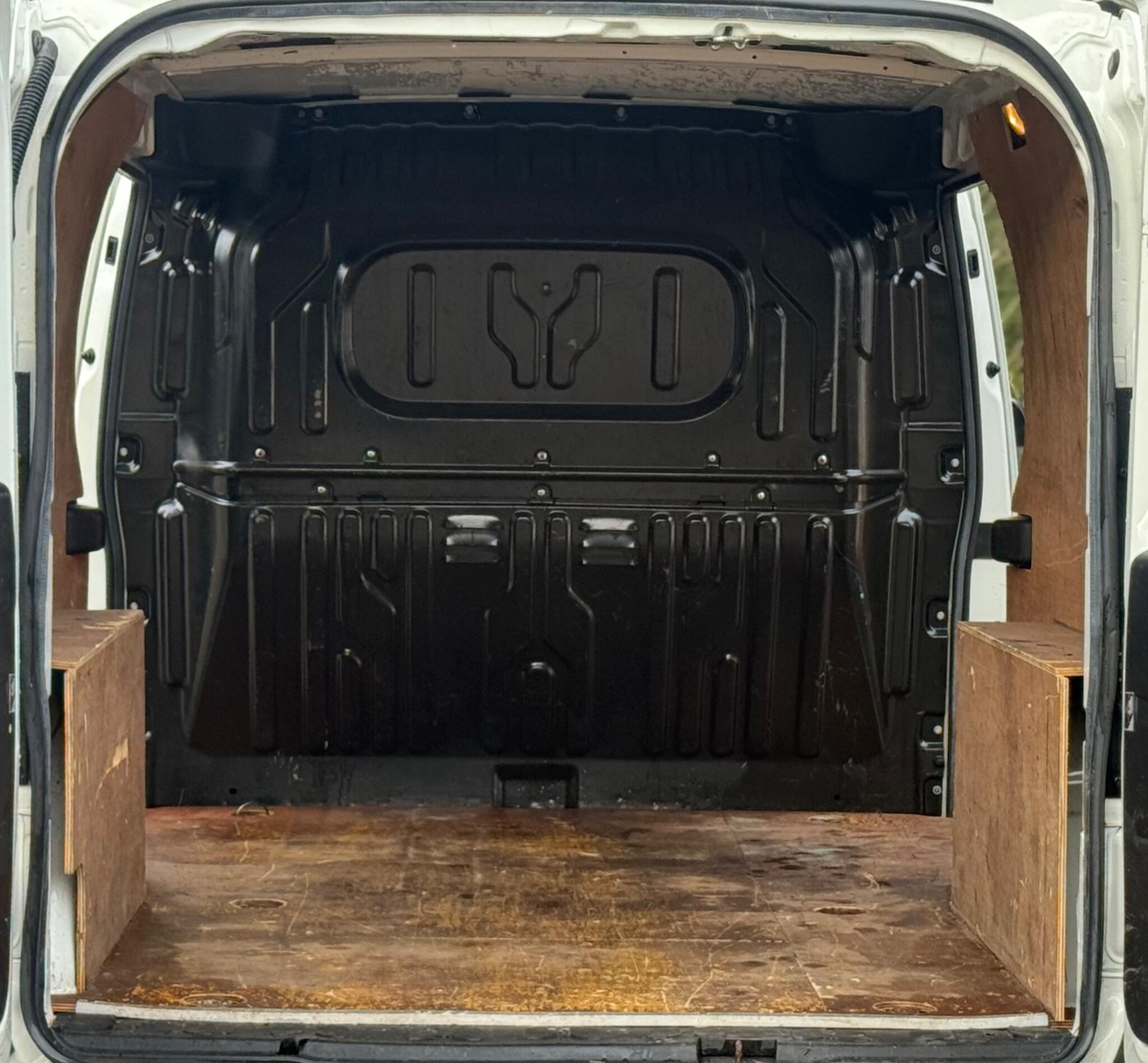 Used Vauxhall Combo 2017 for sale - 76878046: Photo 19