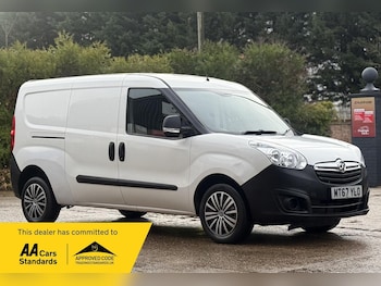 Used Vauxhall Combo 2017 for sale - 76878046: Photo