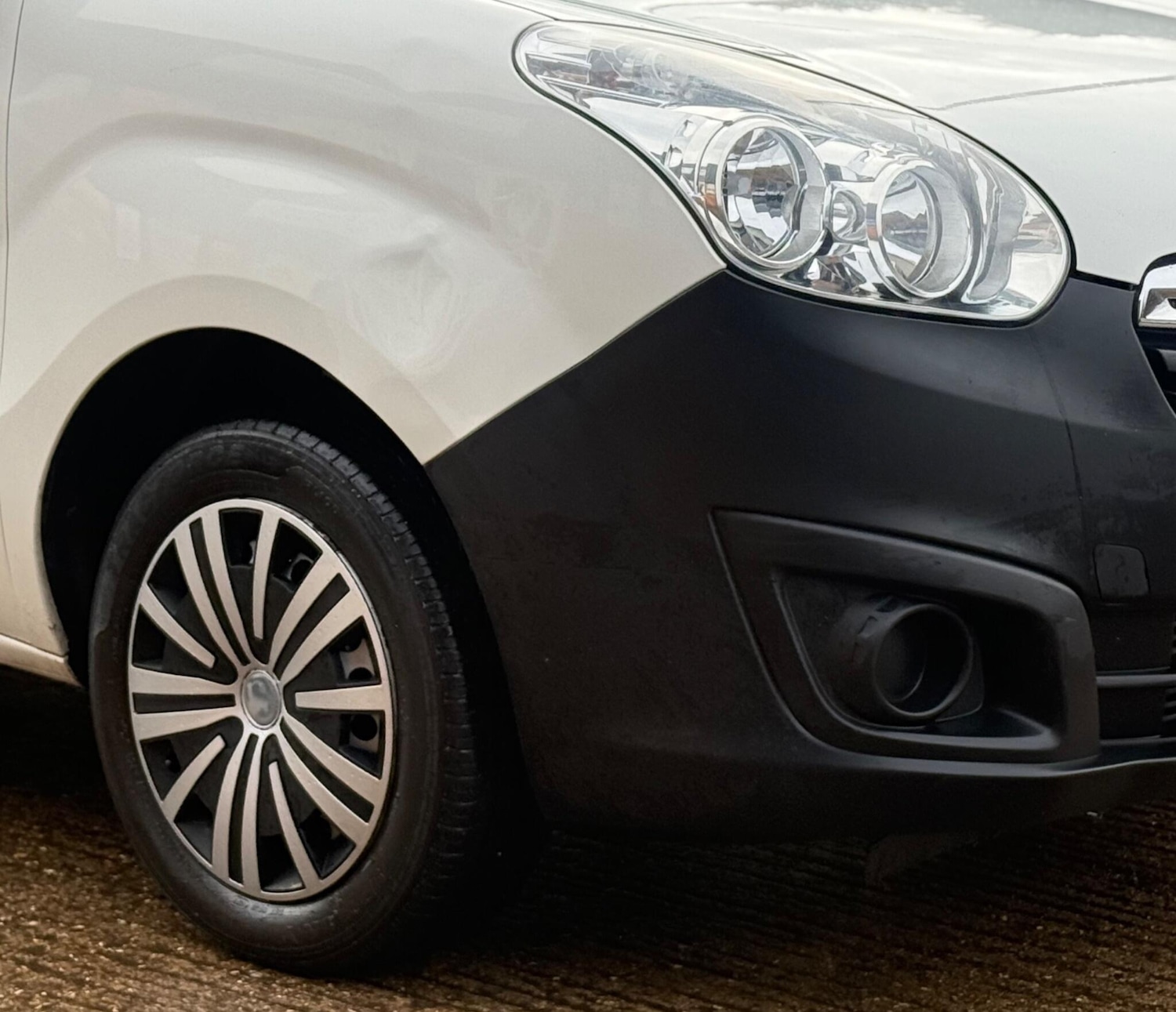 Used Vauxhall Combo 2017 for sale - 76878046: Photo 24