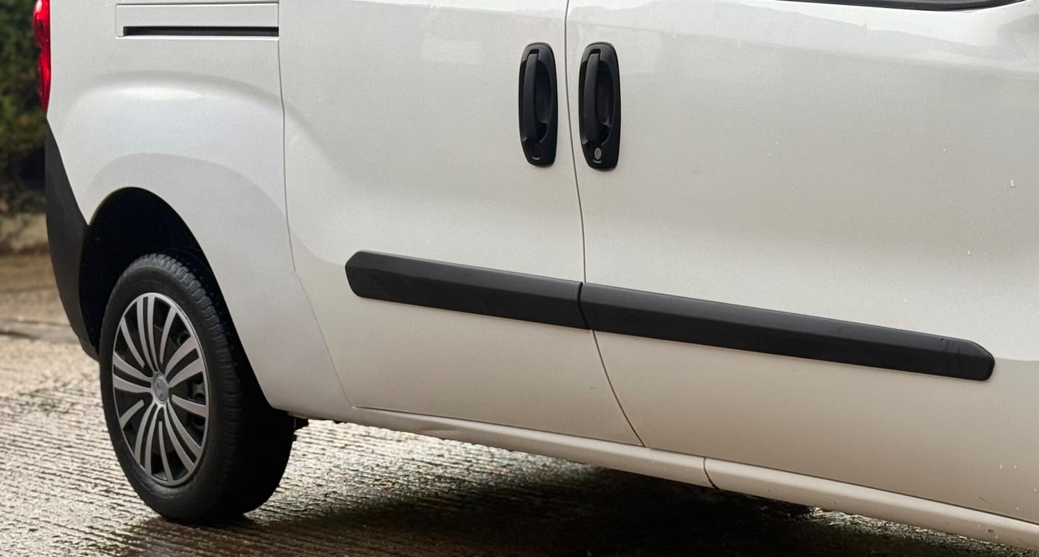 Used Vauxhall Combo 2017 for sale - 76878046: Photo 26