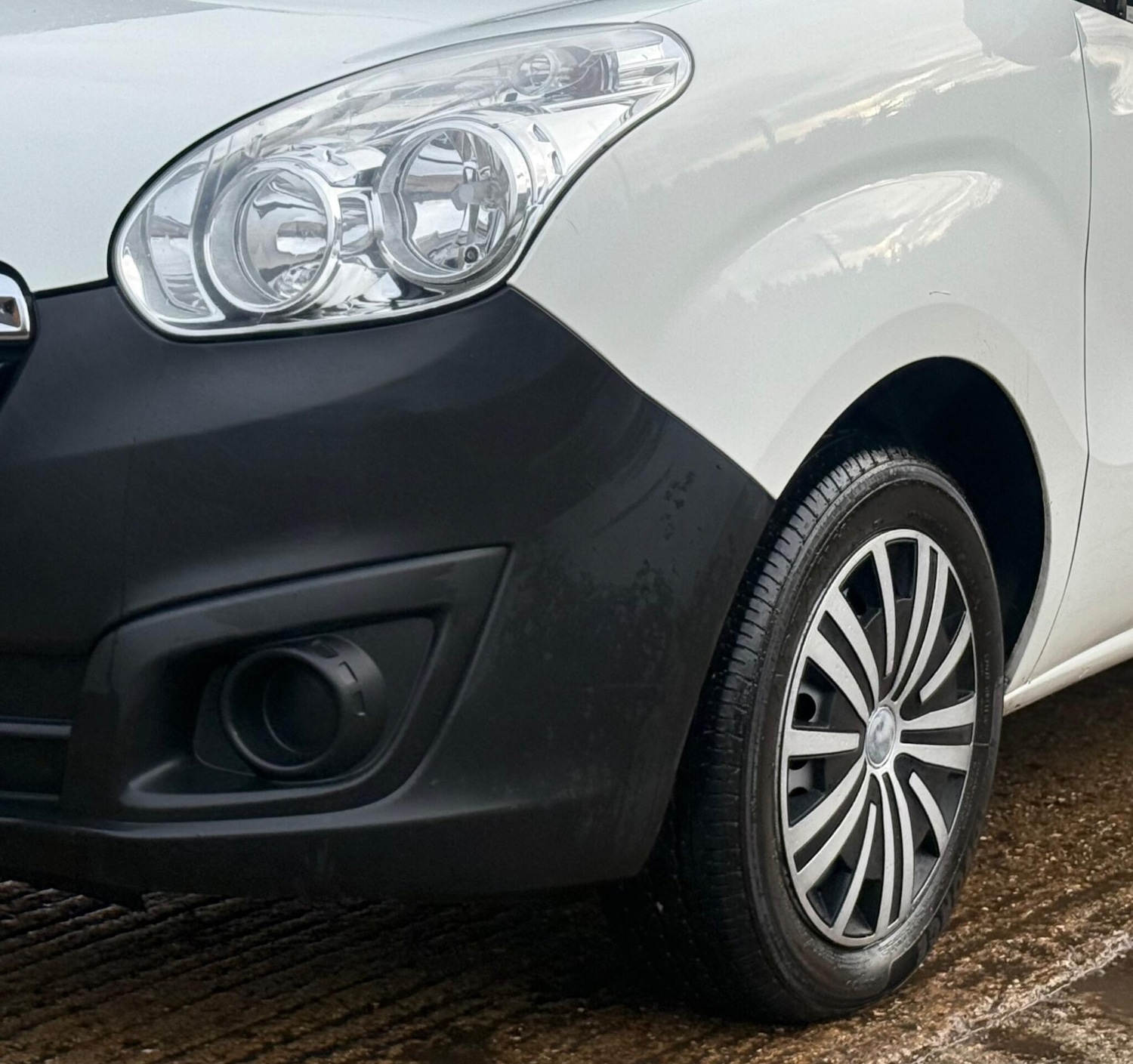 Used Vauxhall Combo 2017 for sale - 76878046: Photo 27