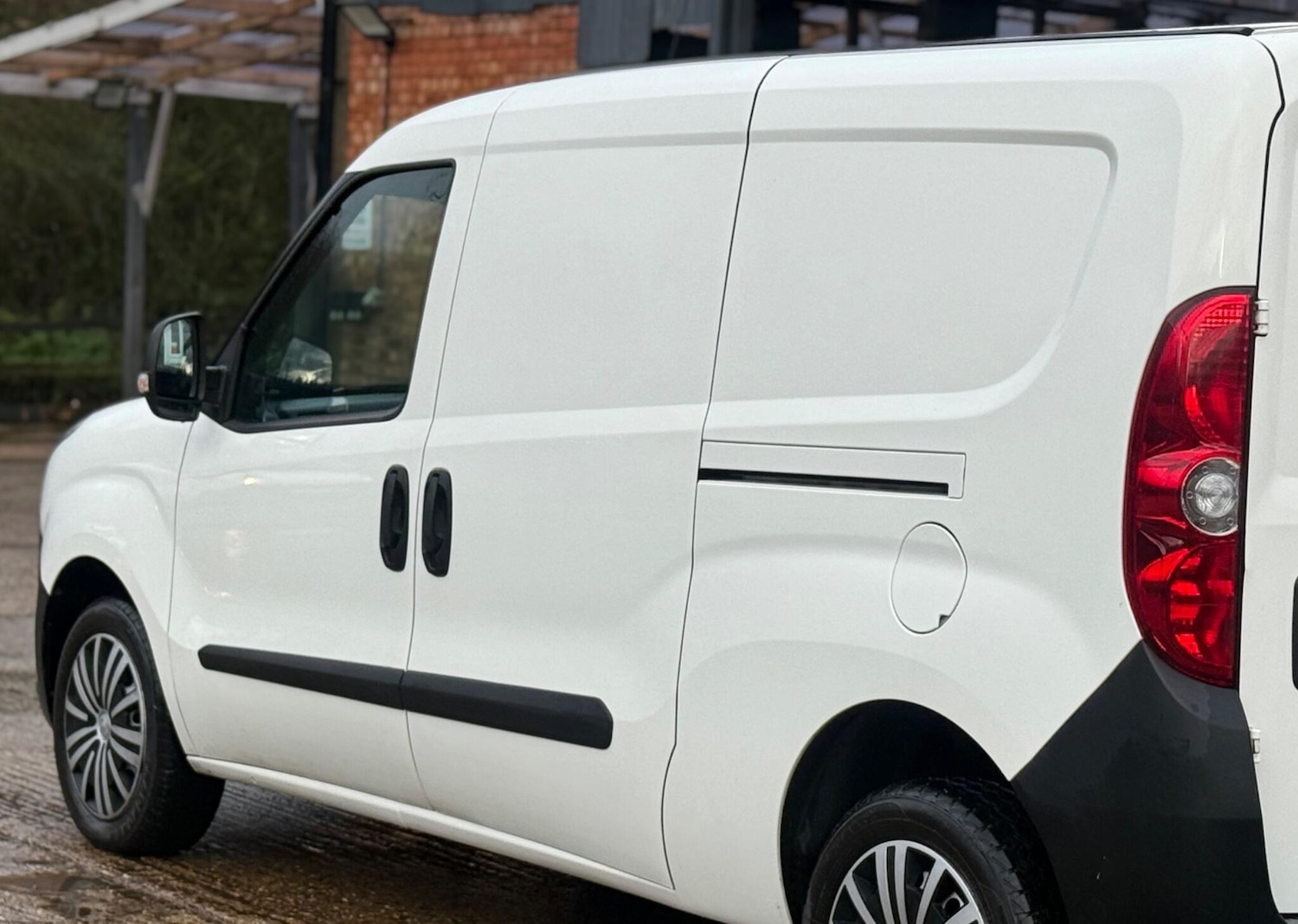 Used Vauxhall Combo 2017 for sale - 76878046: Photo 31
