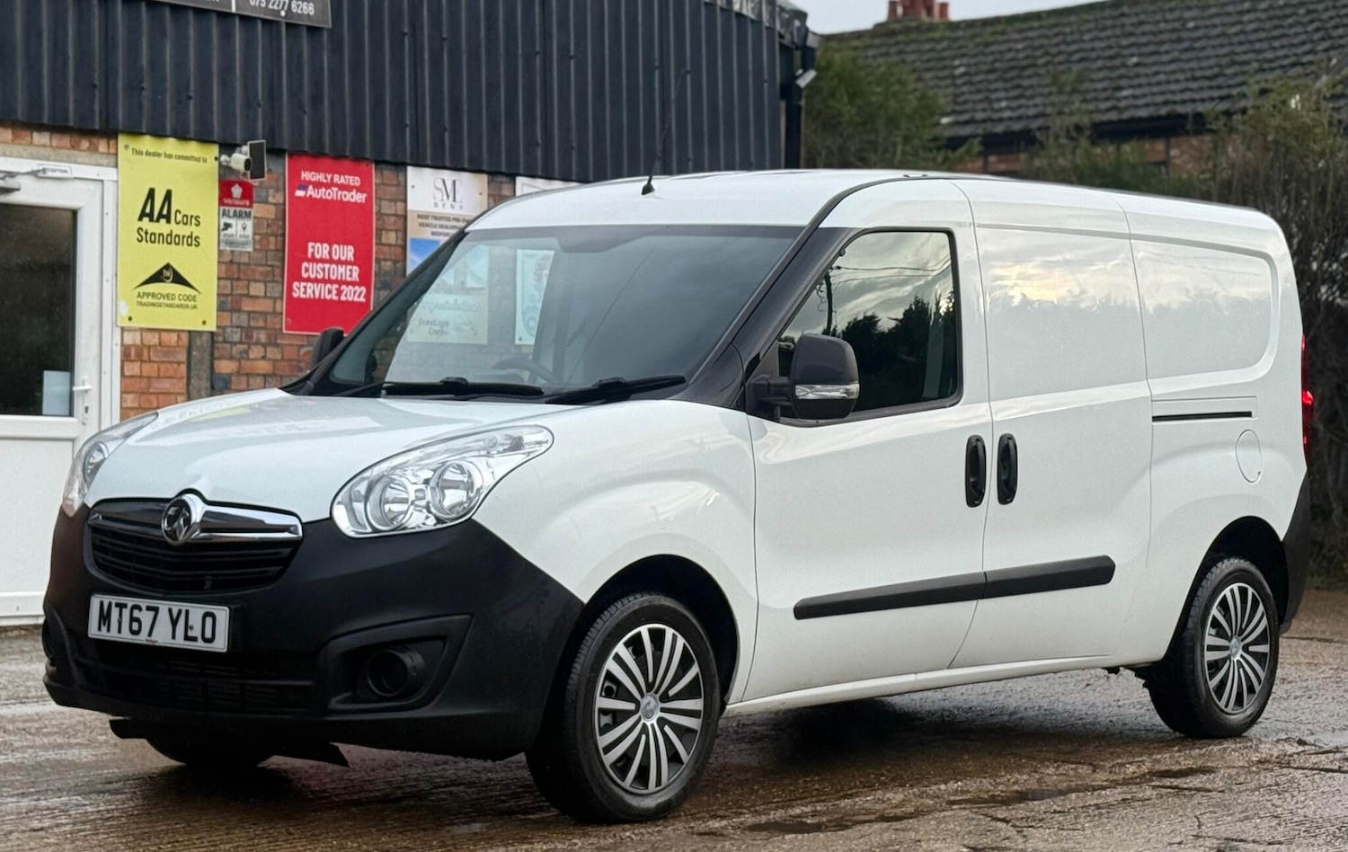 Used Vauxhall Combo 2017 for sale - 76878046: Photo 5