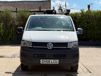 Used Volkswagen Transporter 2018 for sale - 78915516: Photo