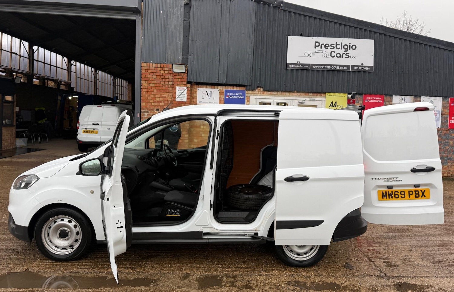 Used Ford Transit Courier 2020 for sale - 77336894: Photo 16