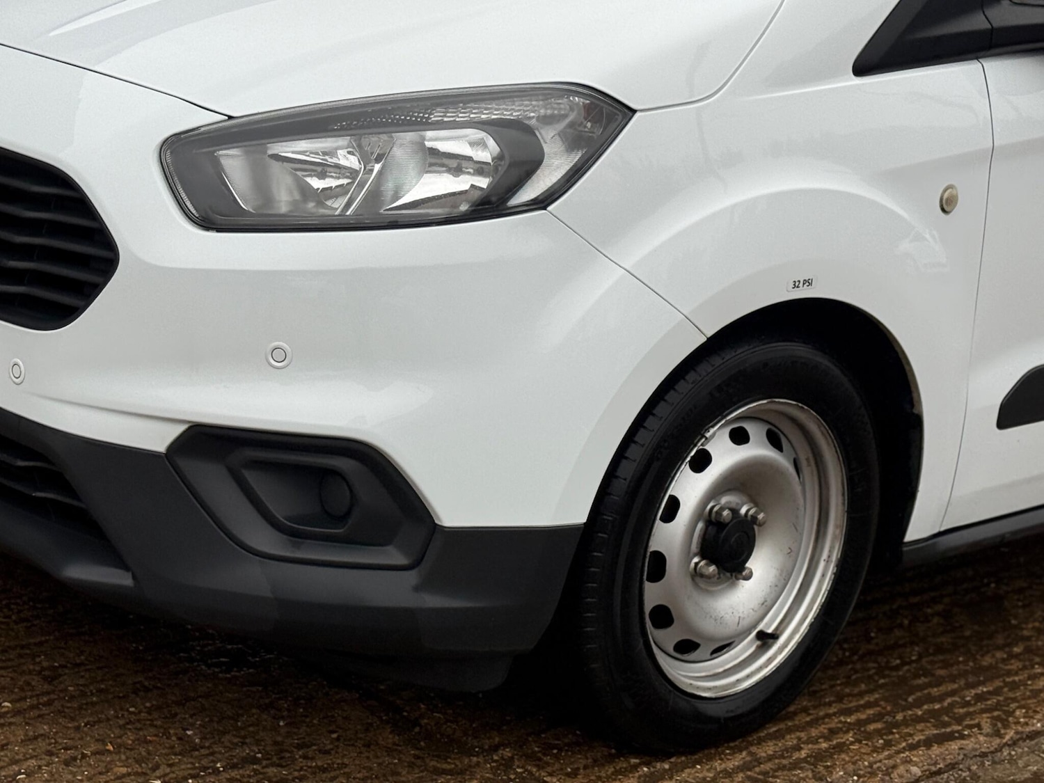 Used Ford Transit Courier 2020 for sale - 77336894: Photo 24