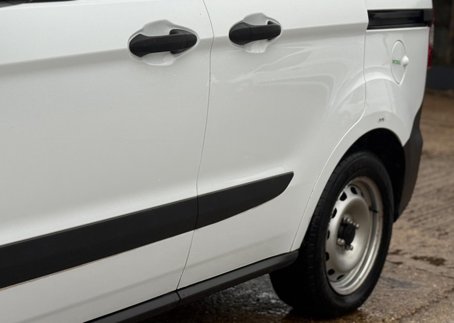 Used Ford Transit Courier 2020 for sale - 77336894: Photo 26