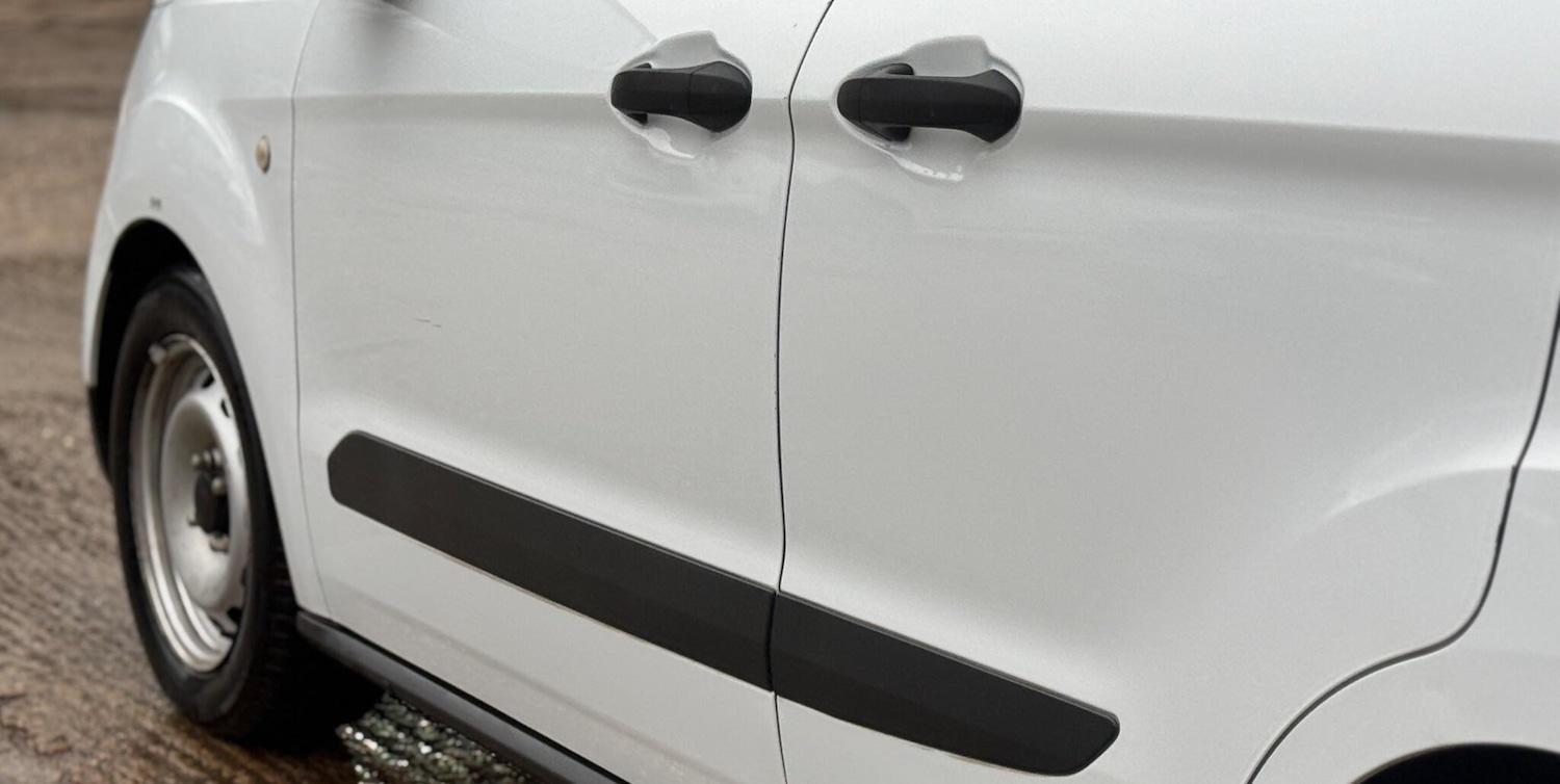 Used Ford Transit Courier 2020 for sale - 77336894: Photo 29