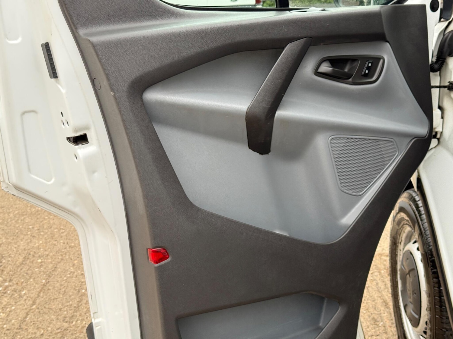 Used Ford Transit Custom 2016 for sale - 76017335: Photo 26
