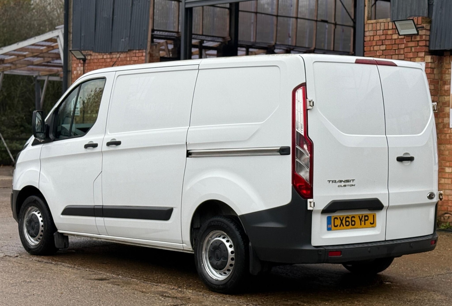 Used Ford Transit Custom 2016 for sale - 76531532: Photo 9