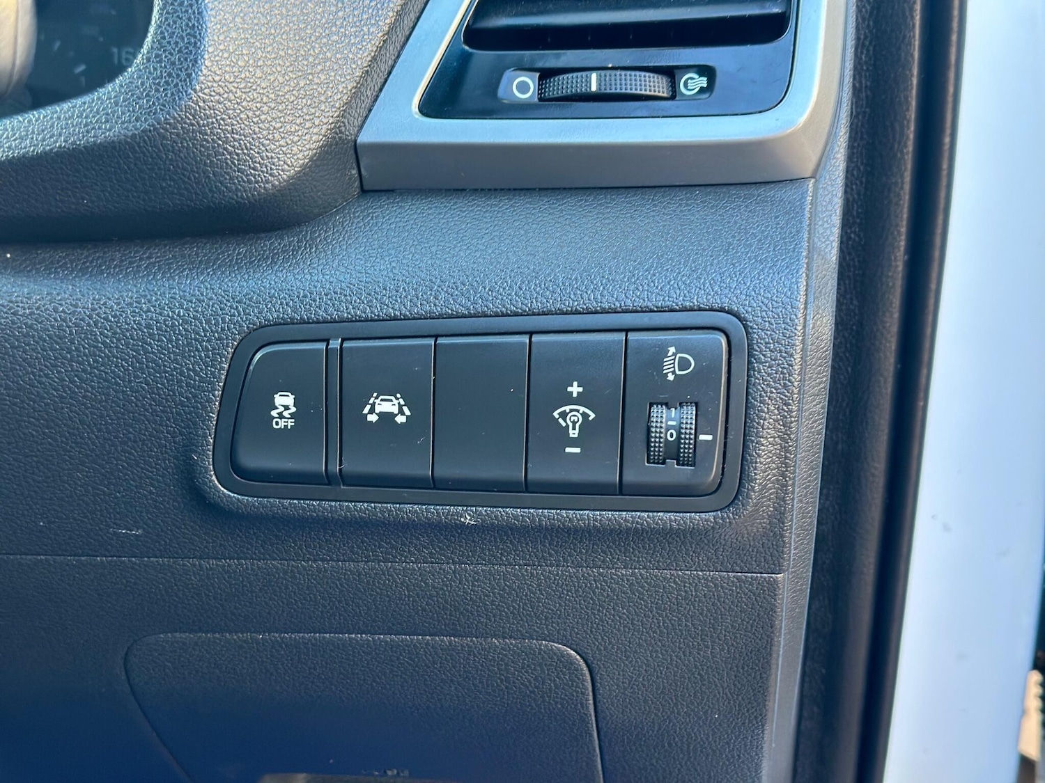 Used Hyundai TUCSON 2017 for sale - 77106799: Photo 47