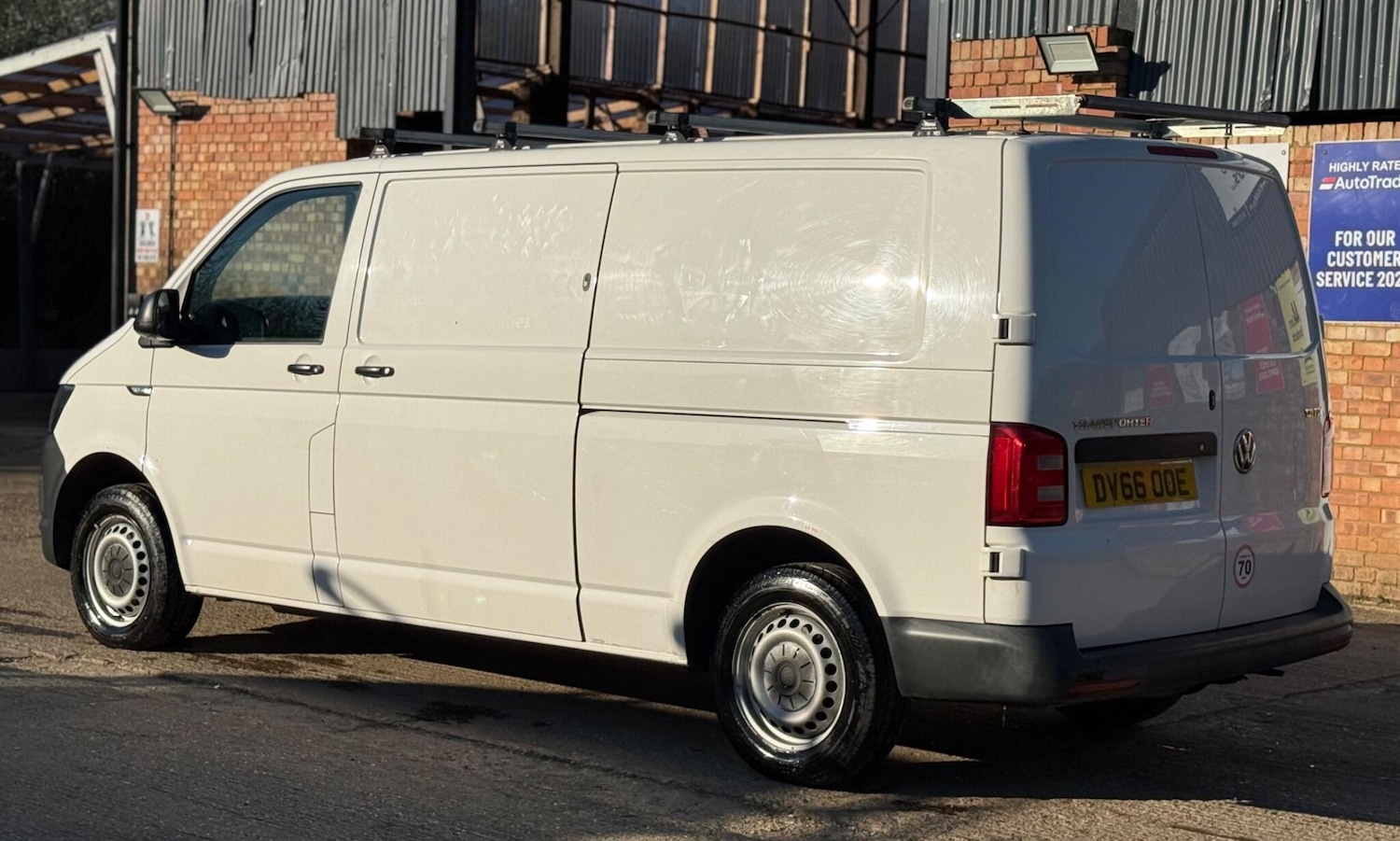 Used Volkswagen Transporter 2017 for sale - 77935469: Photo 11