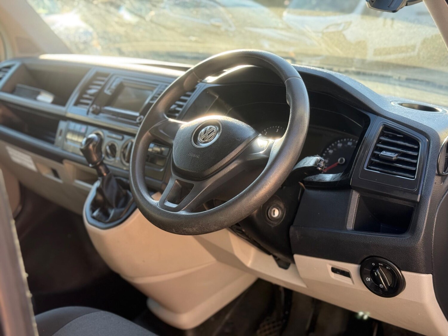 Used Volkswagen Transporter 2017 for sale - 77935469: Photo 13