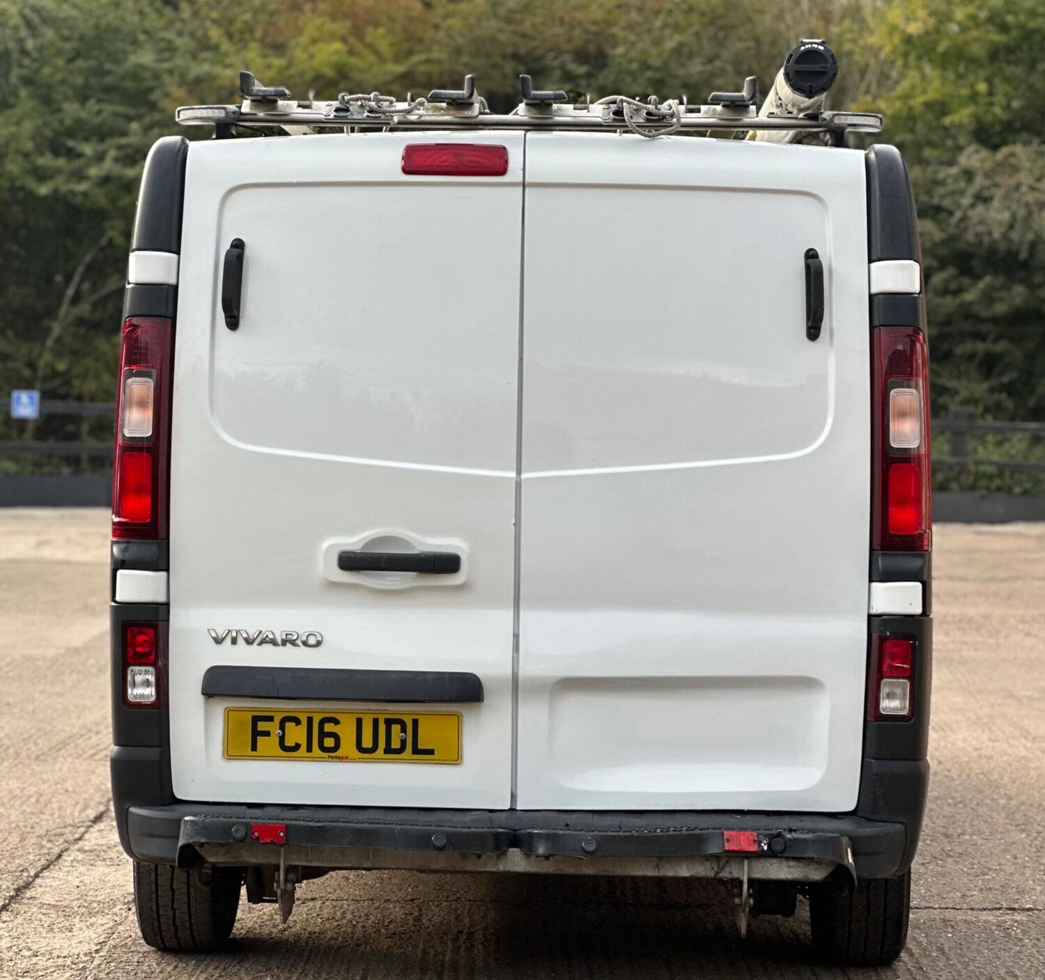 Used Vauxhall Vivaro 2016 for sale - 76064979: Photo 10