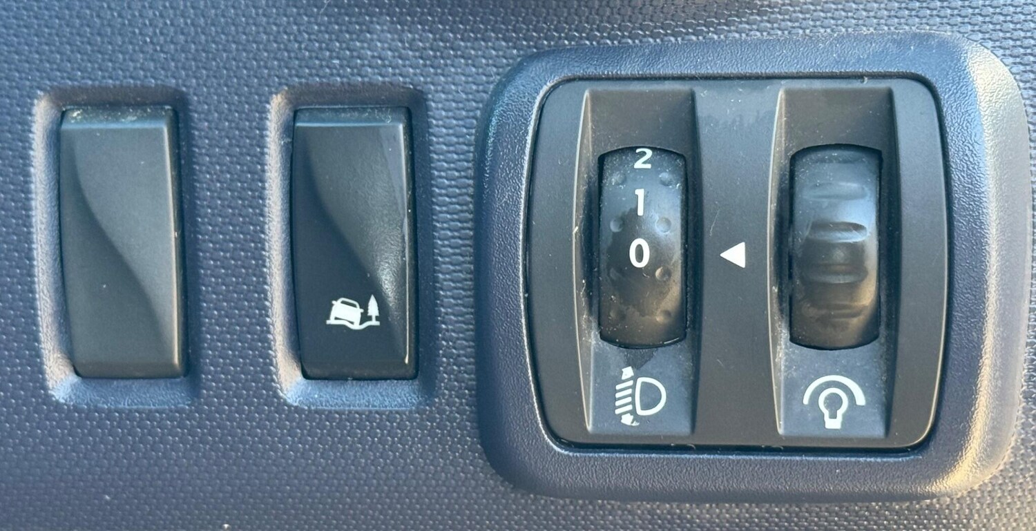 Used Vauxhall Vivaro 2016 for sale - 76064979: Photo 29