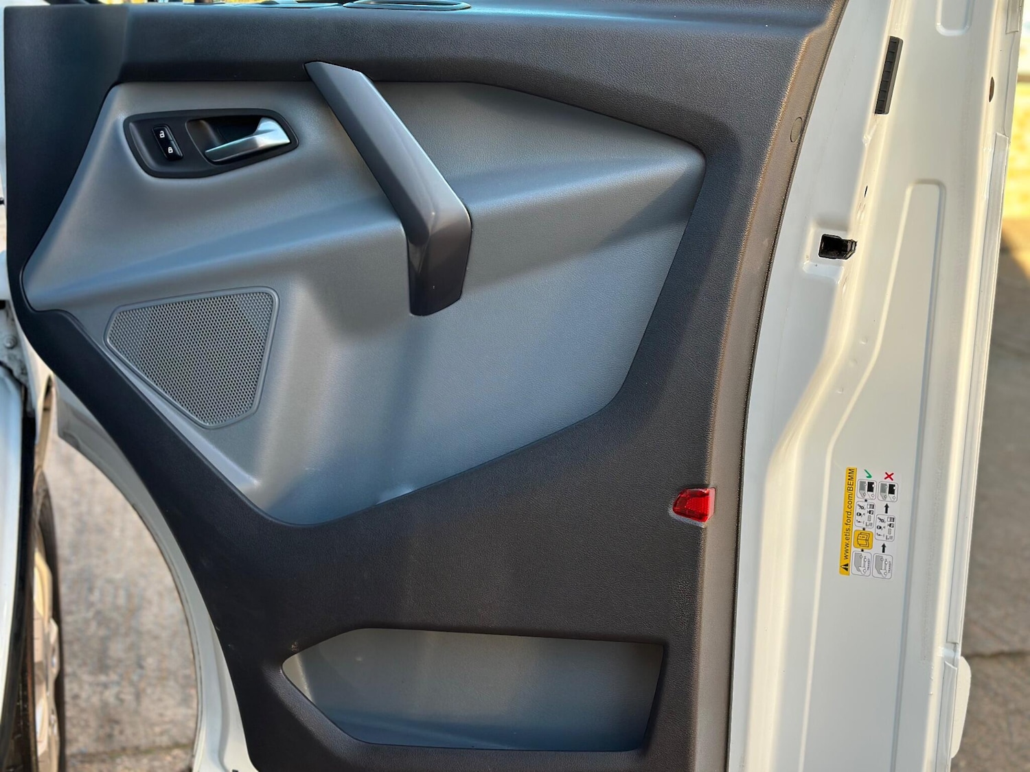 Used Ford Transit Custom 2017 for sale - 77083365: Photo 35