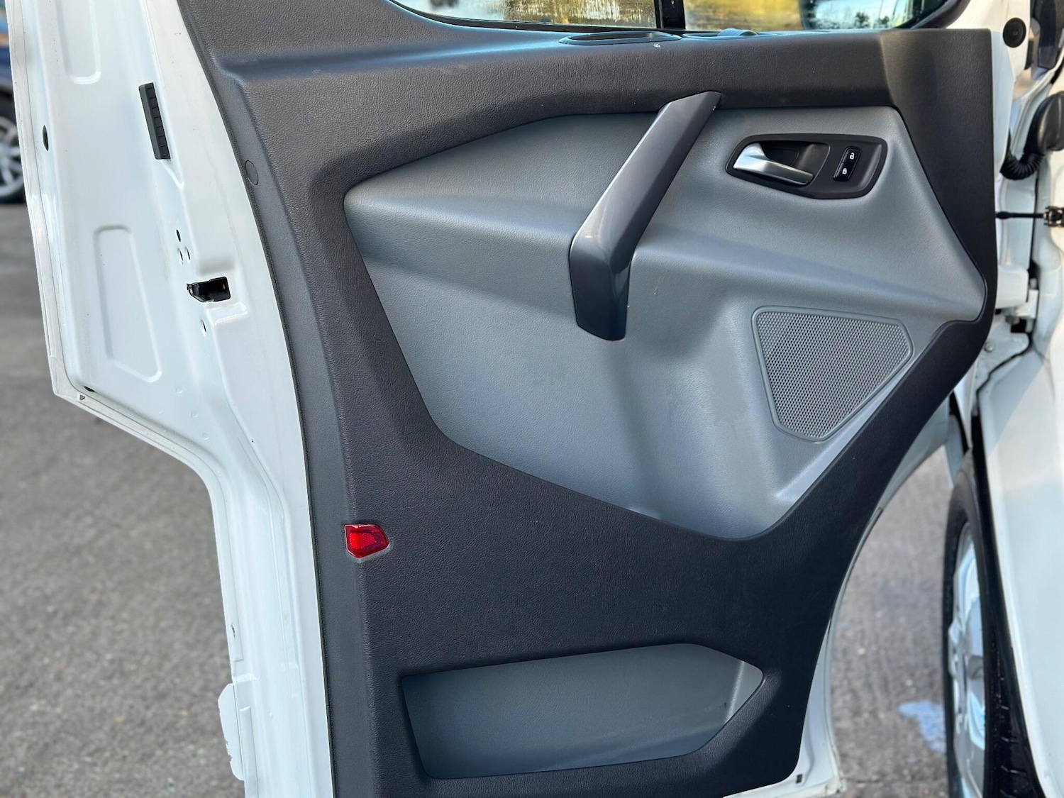 Used Ford Transit Custom 2017 for sale - 77083365: Photo 38