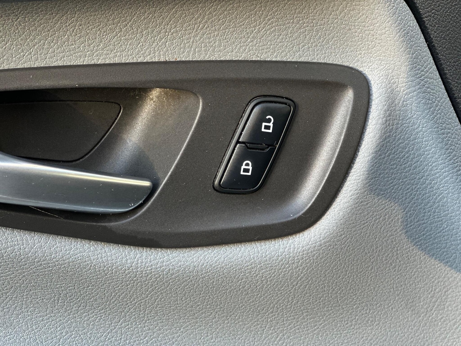 Used Ford Transit Custom 2017 for sale - 77083365: Photo 39