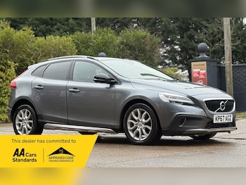 2017 (67) - D2 [120] Cross Country Pro 5dr