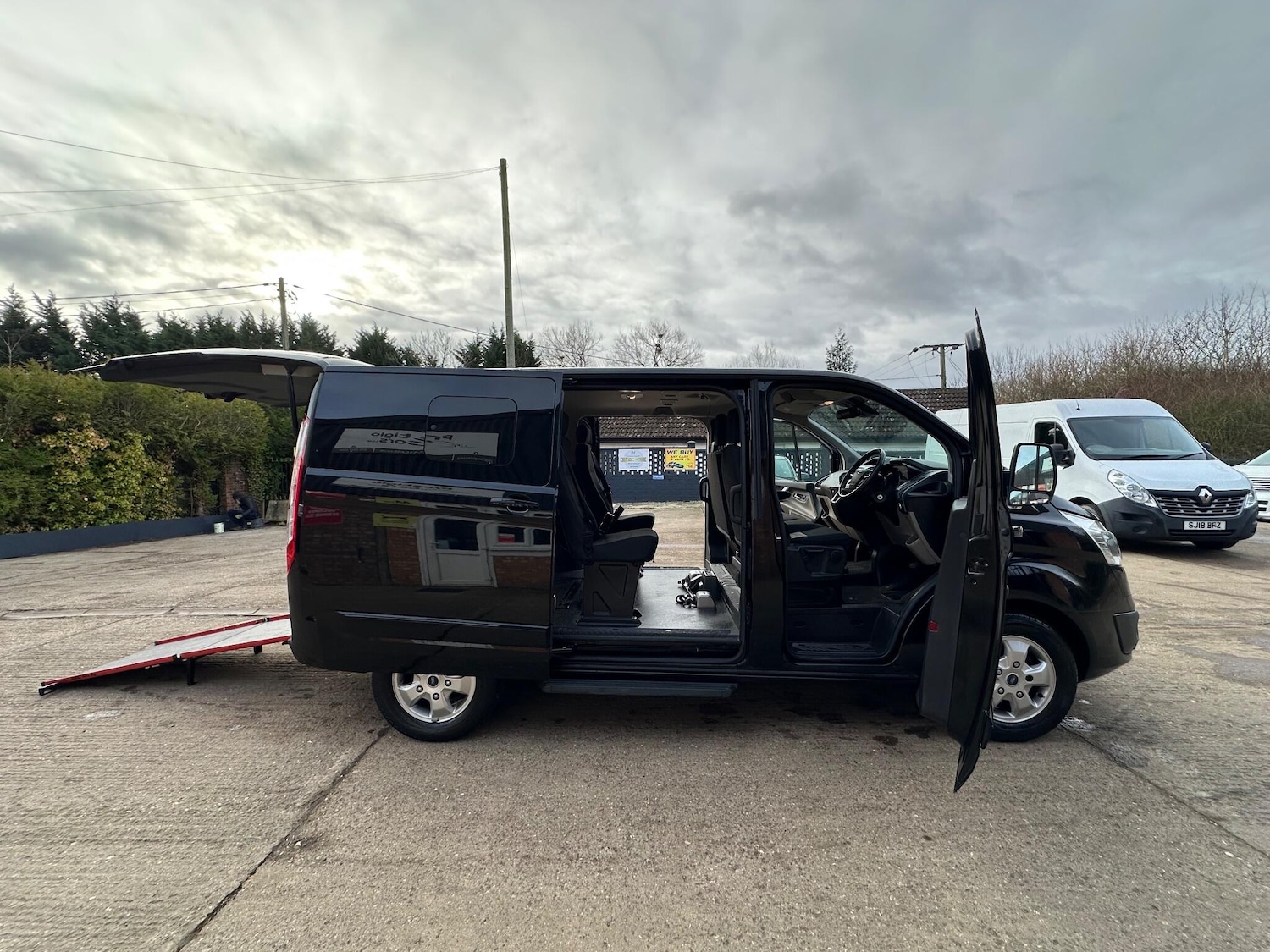 Used Ford Tourneo Custom 2018 for sale - 77083364: Photo 14