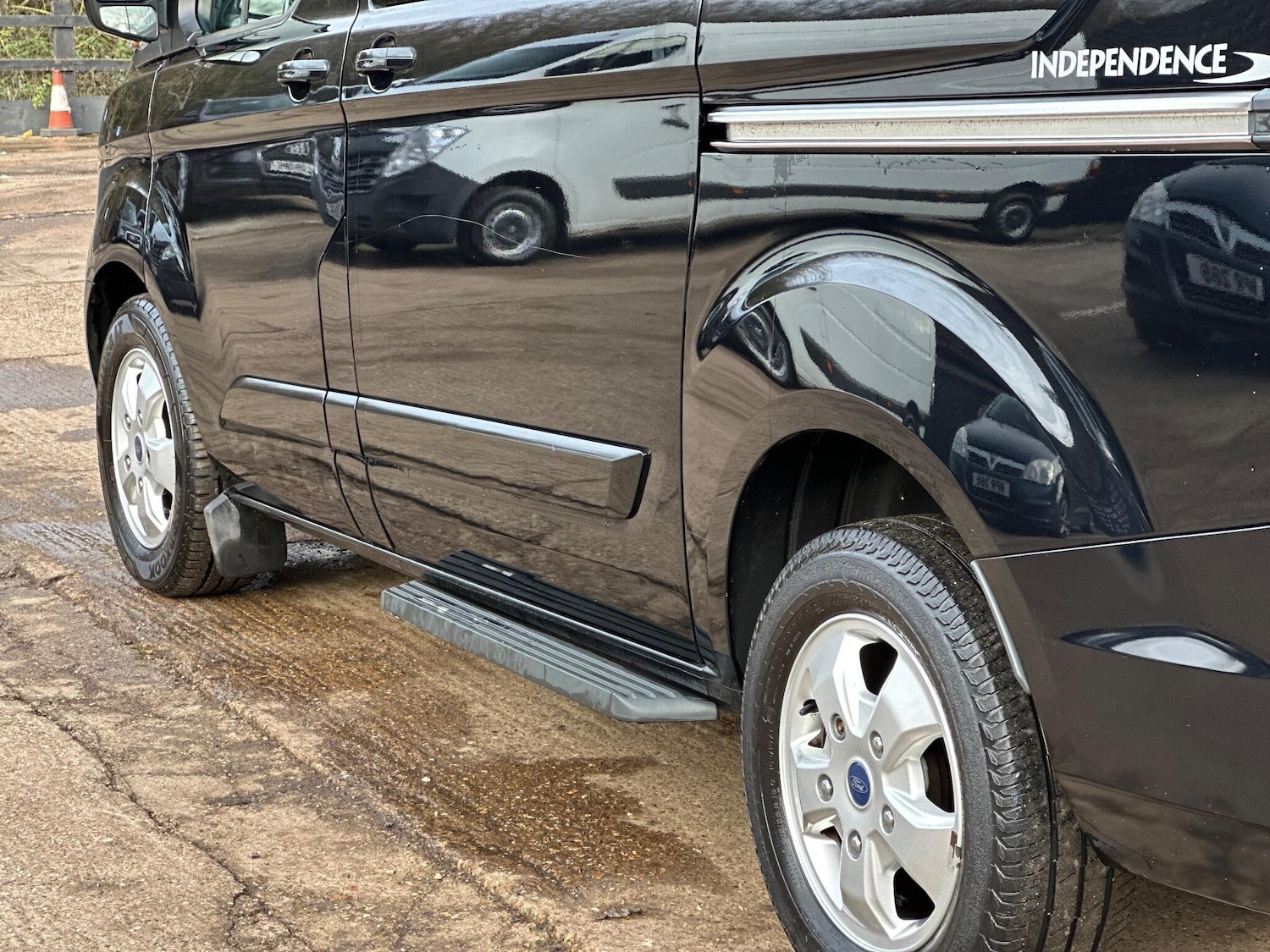 Used Ford Tourneo Custom 2018 for sale - 77083364: Photo 29