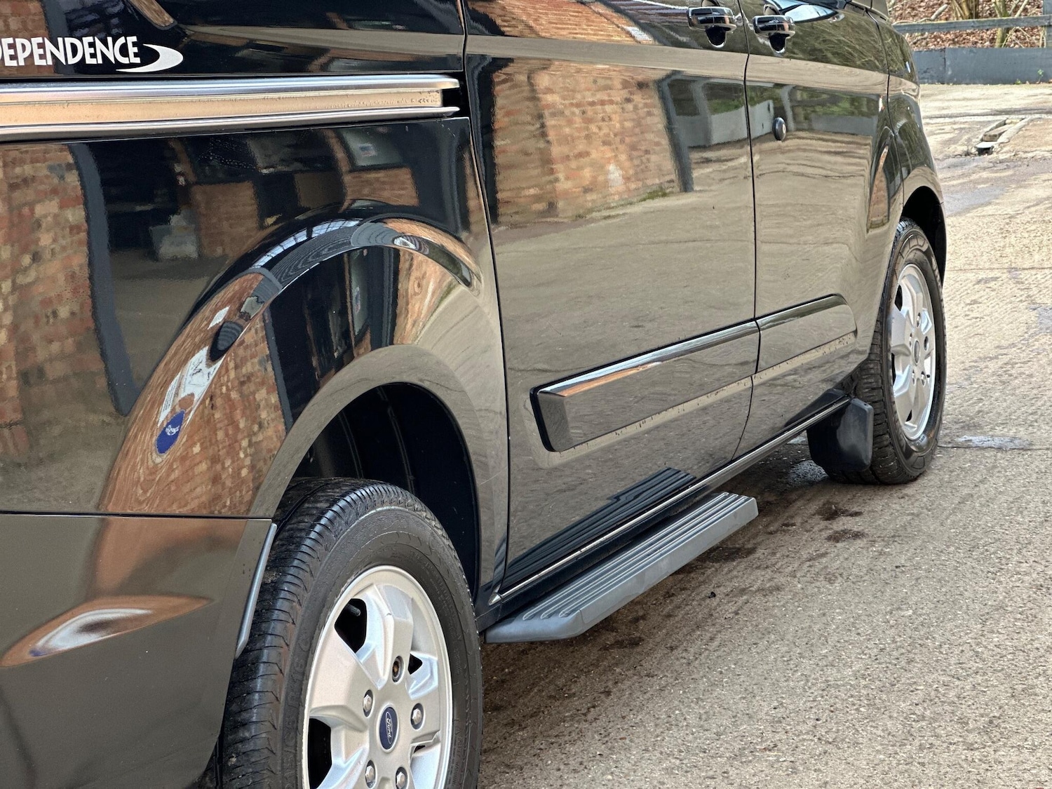 Used Ford Tourneo Custom 2018 for sale - 77083364: Photo 32