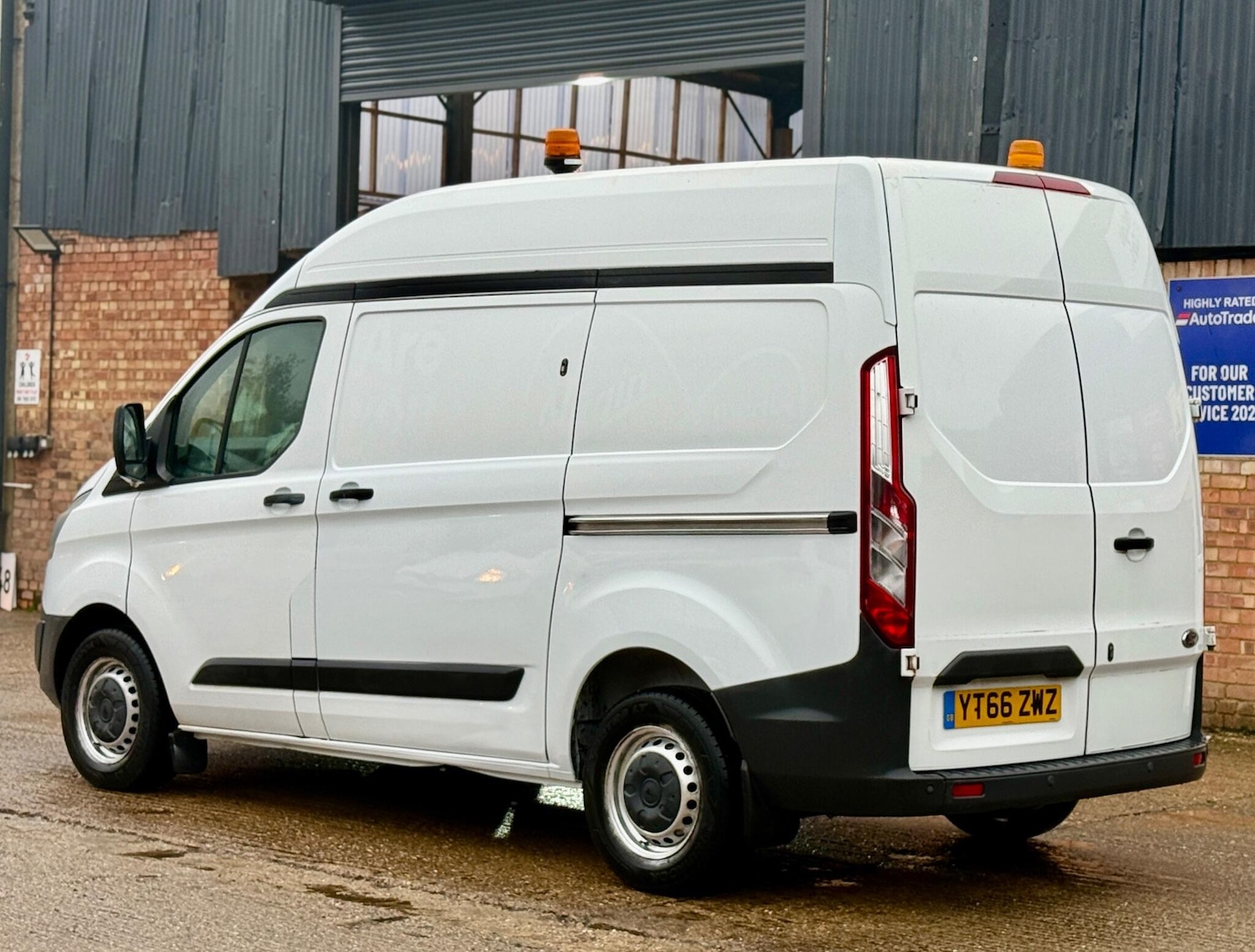 Used Ford Transit Custom 2016 for sale - 76535020: Photo 8