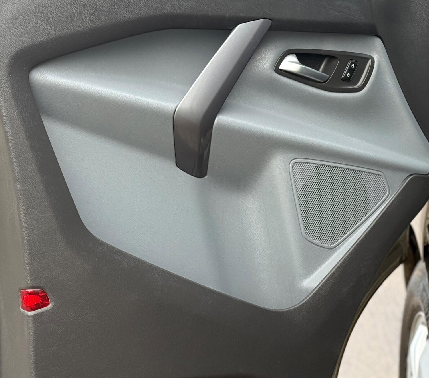 Used Ford Transit Custom 2017 for sale - 76830813: Photo 18