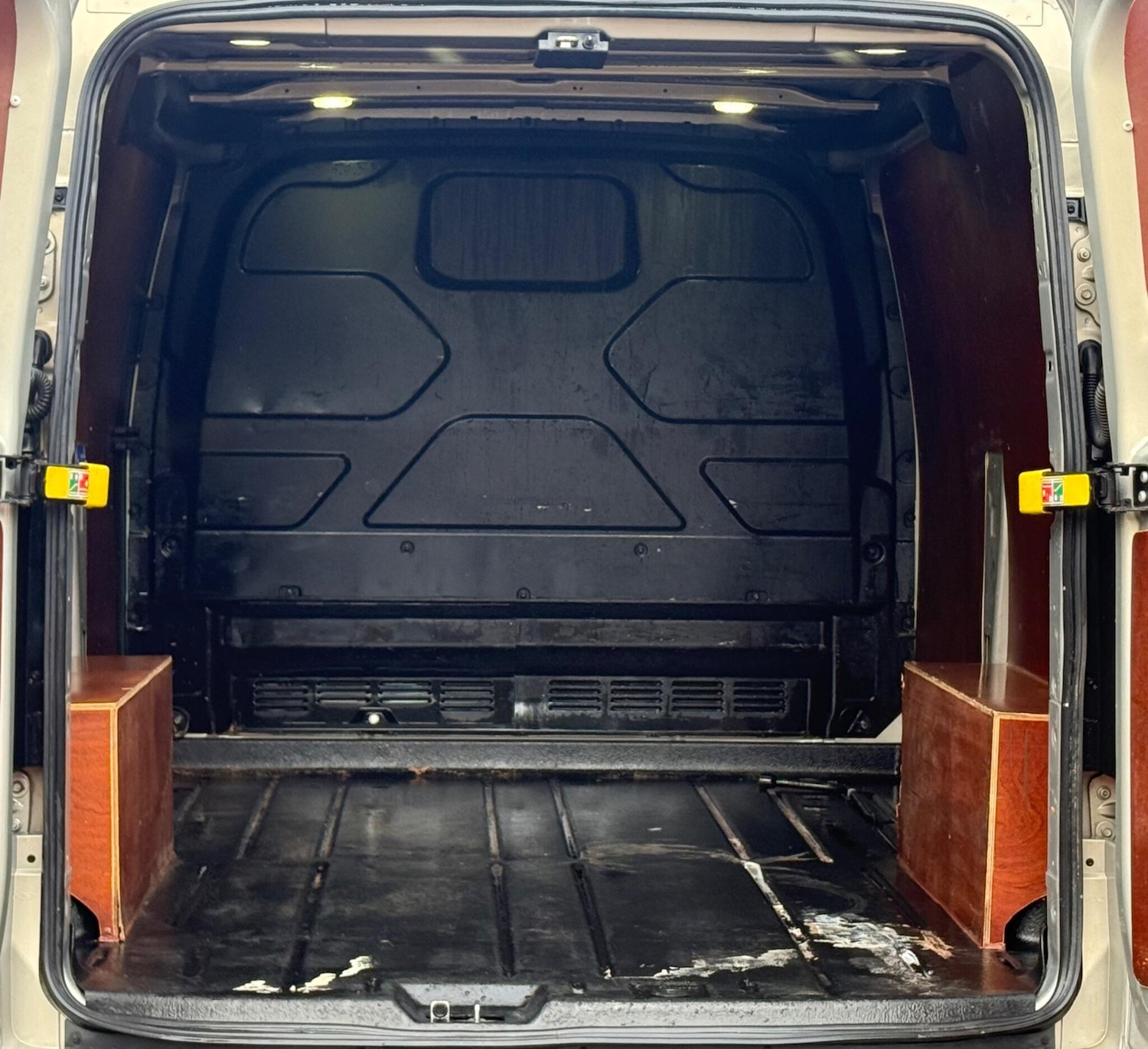 Used Ford Transit Custom 2017 for sale - 76830813: Photo 19